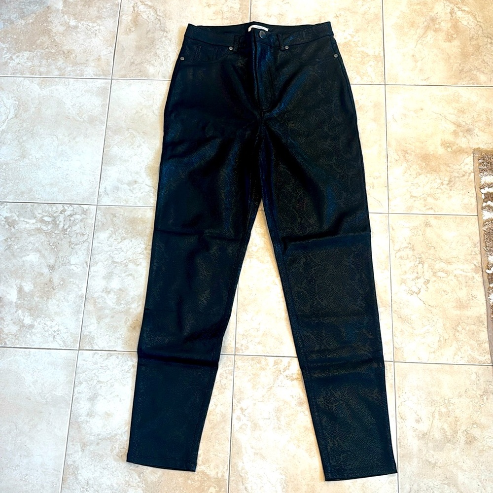 Snakeskin Jegging